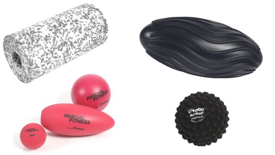 Fascia training warm up with roller and ball