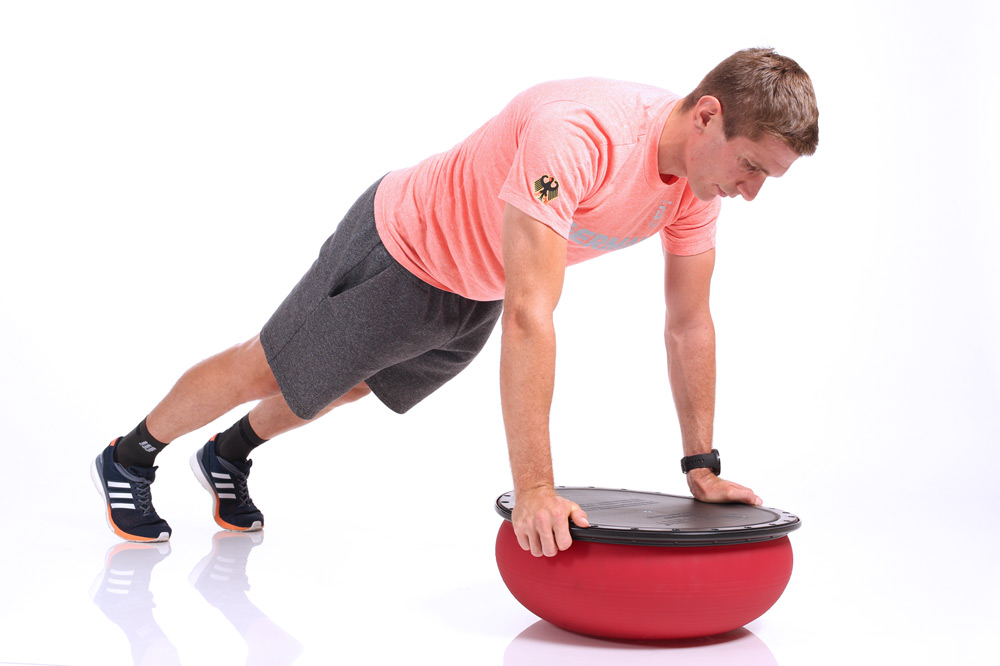 Sensomotorisches Workout im Freien – Outdoor-Zirkeltraining mit den TOGU Produkten